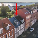 Ved Stranden Og Centrum Апартаменты Фредерисия